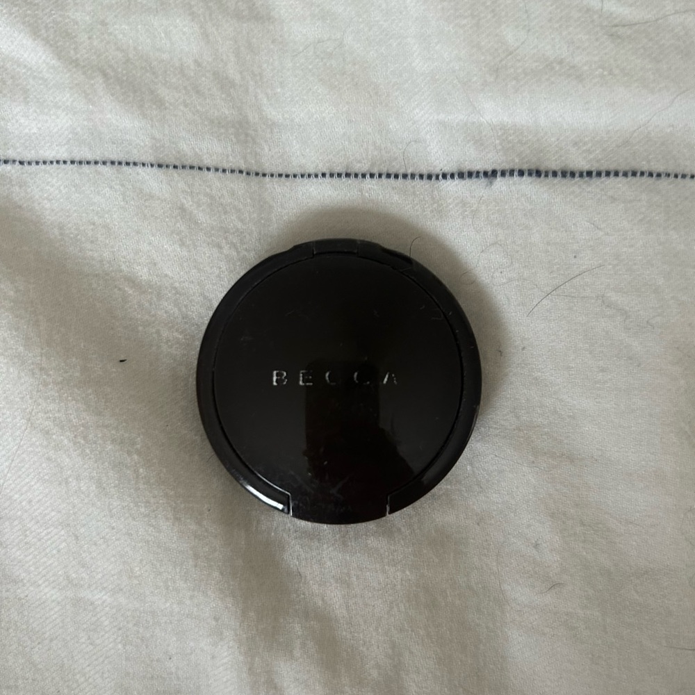 Becca Opal Highlight